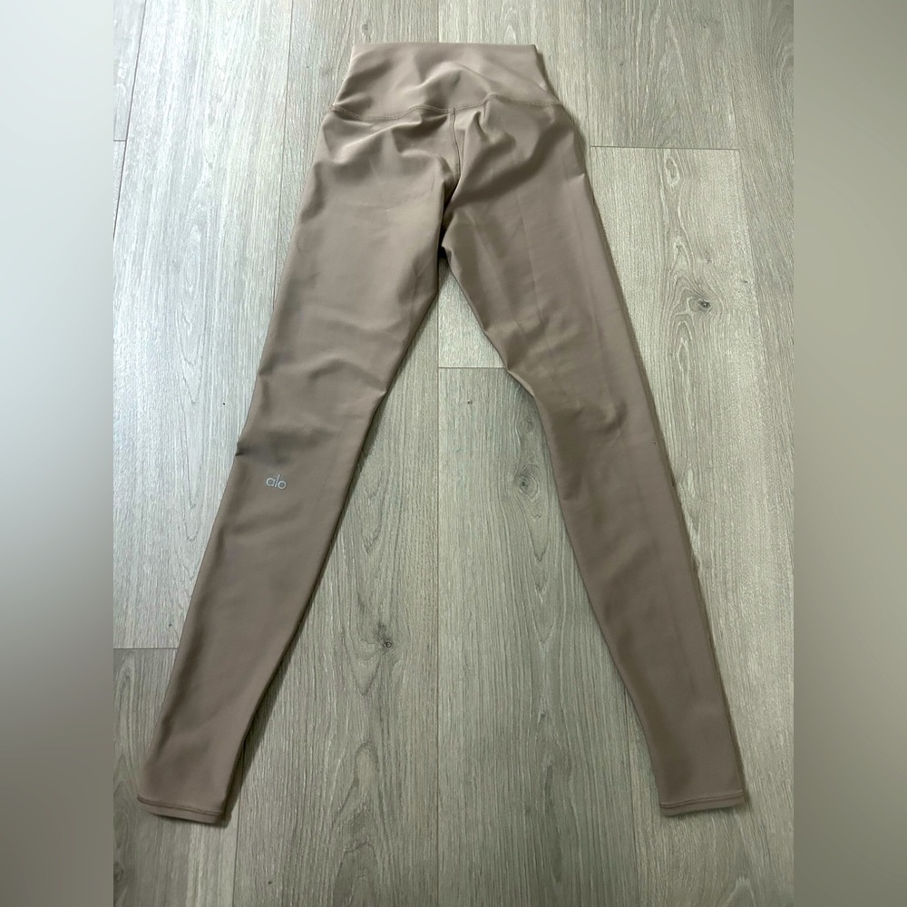 NWOT Alo Yoga Leggings